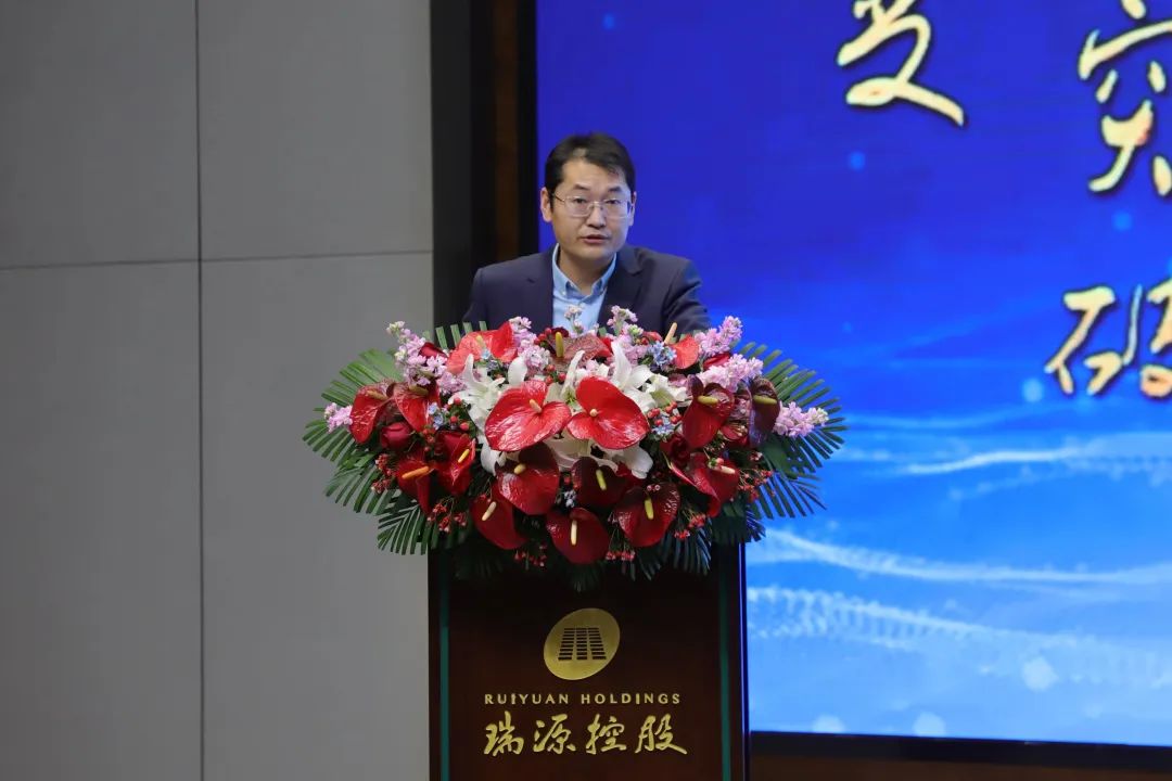 融合聚變，創(chuàng)新突破丨智慧產業(yè)集團2022年度總結暨表彰大會順利召開